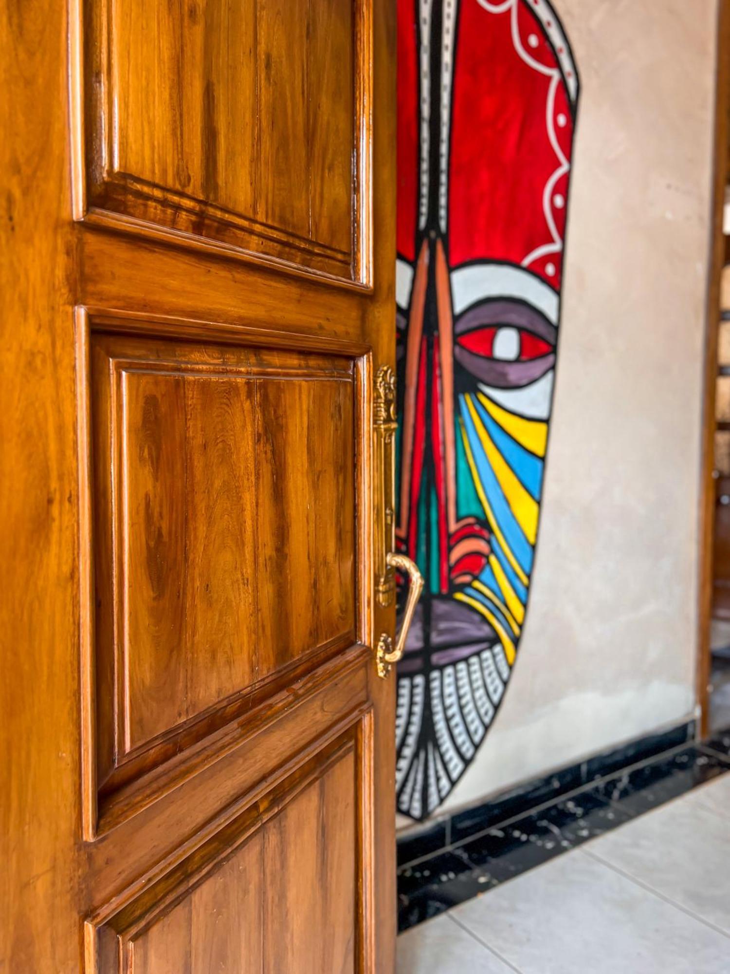Mad Vervet Backpackers Hostel Addis Ababa Exterior photo